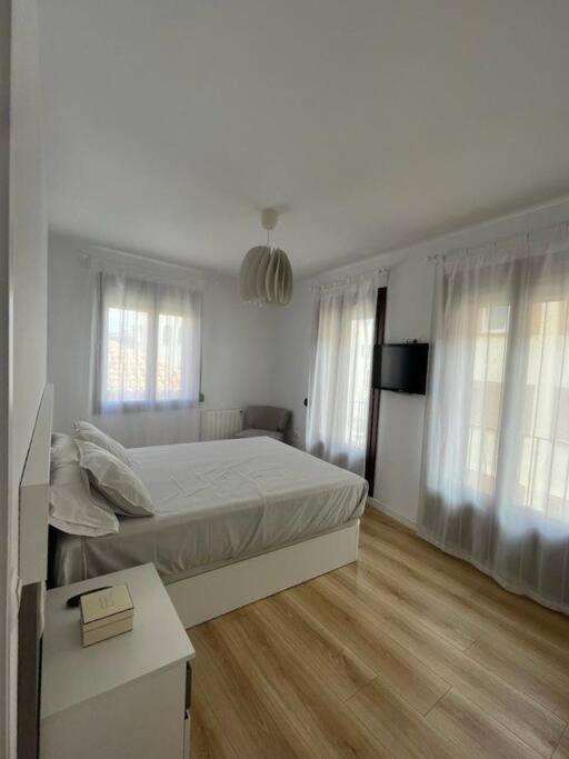 Apartamento Las Vistas Teruel Exterior foto